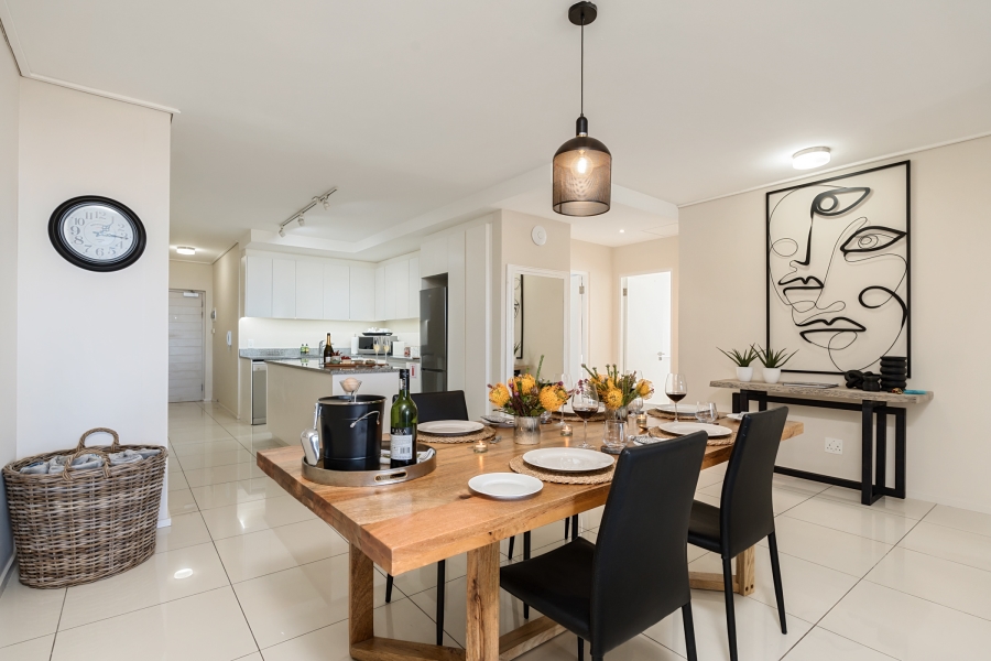 2 Bedroom Property for Sale in Green Point Western Cape